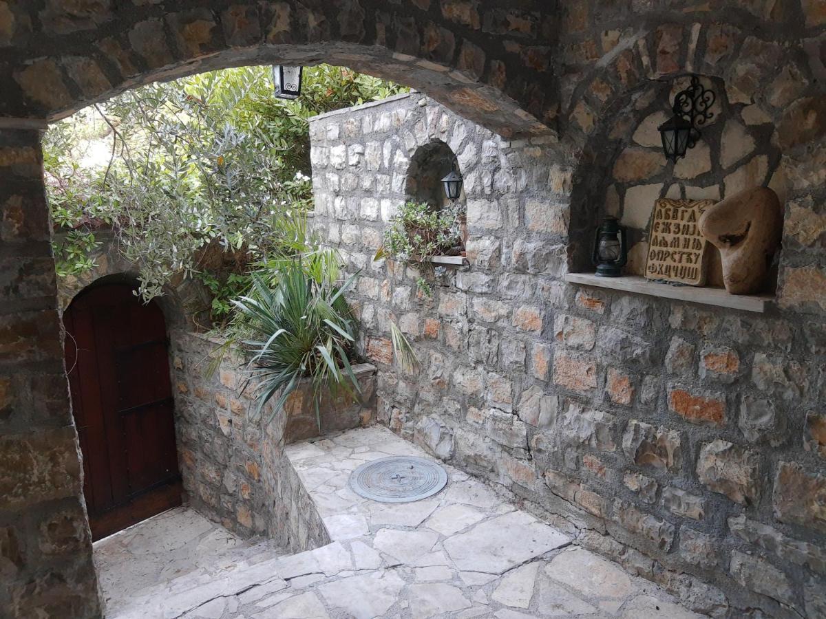 Sea-Side Old Stone Villa With A Private Garden Budva Exterior photo
