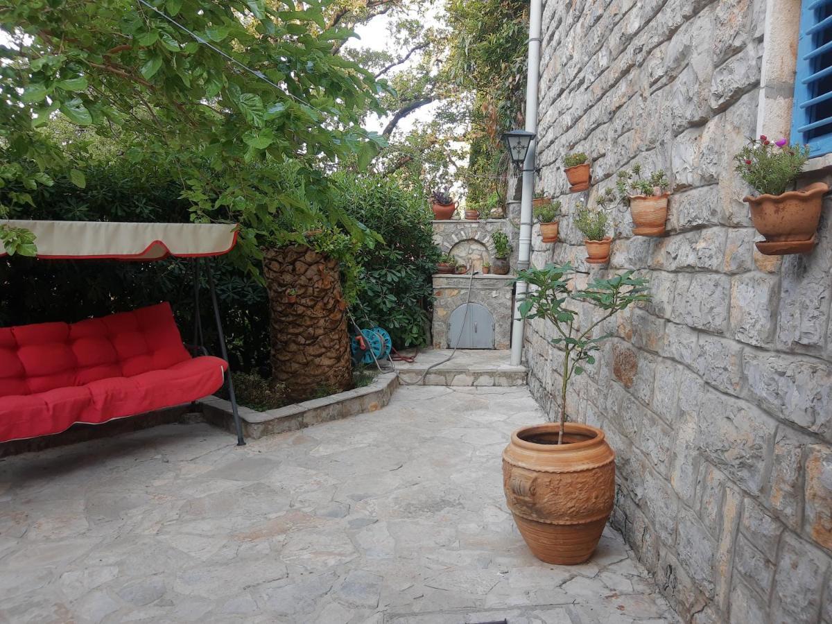Sea-Side Old Stone Villa With A Private Garden Budva Exterior photo