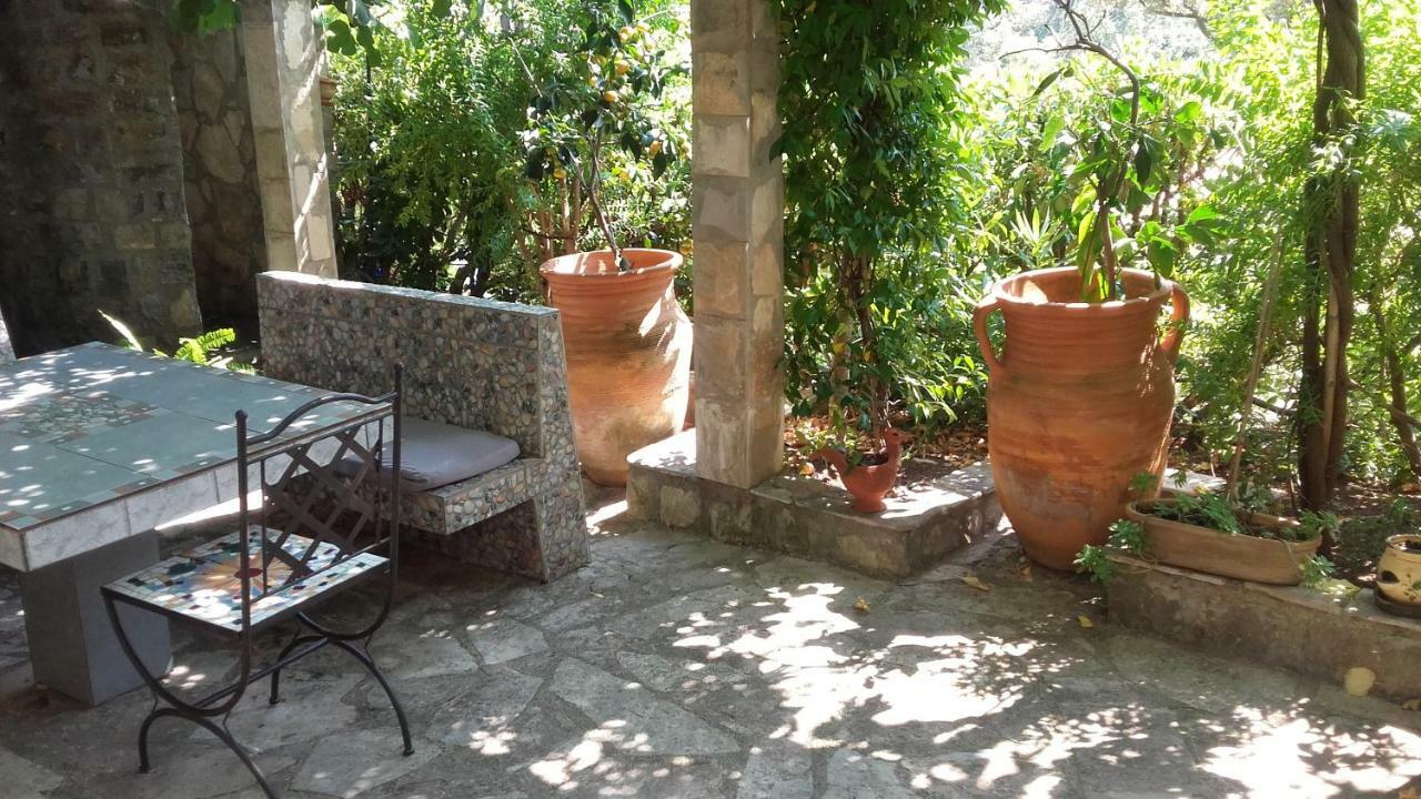 Sea-Side Old Stone Villa With A Private Garden Budva Exterior photo